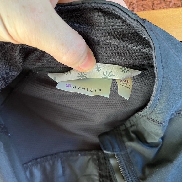 Athleta Zip up athletic vest size XXS - Picture 6 of 8